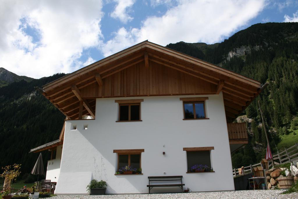 Ferienhaus "Larch Soge" Appartamento Racines Esterno foto